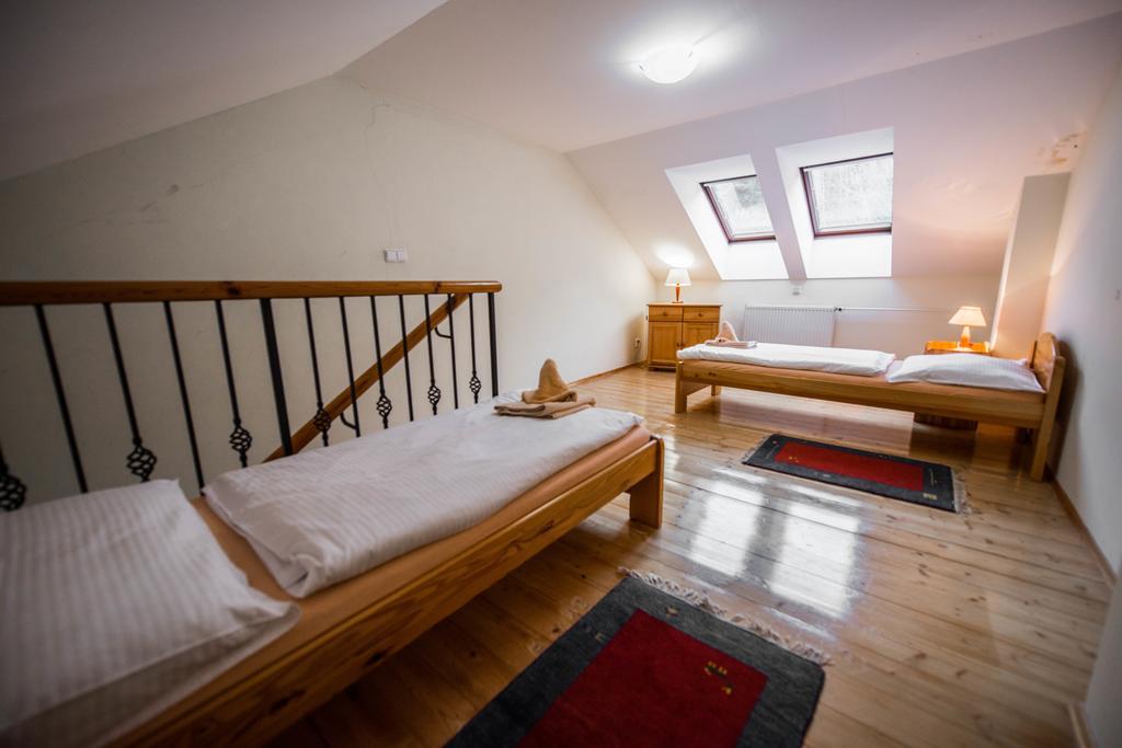 Plejsy Hotel Krompachy Екстериор снимка